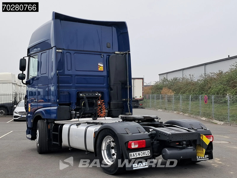 DAF XF 480 4X2 SSC Retarder PTO Standklima Alcoa's Navi ACC LED - Tracteur routier: photos 2 DAF XF 480 4X2 SSC Retarder PTO Standklima Alcoa's Navi ACC LED - Tracteur routier: photos 2