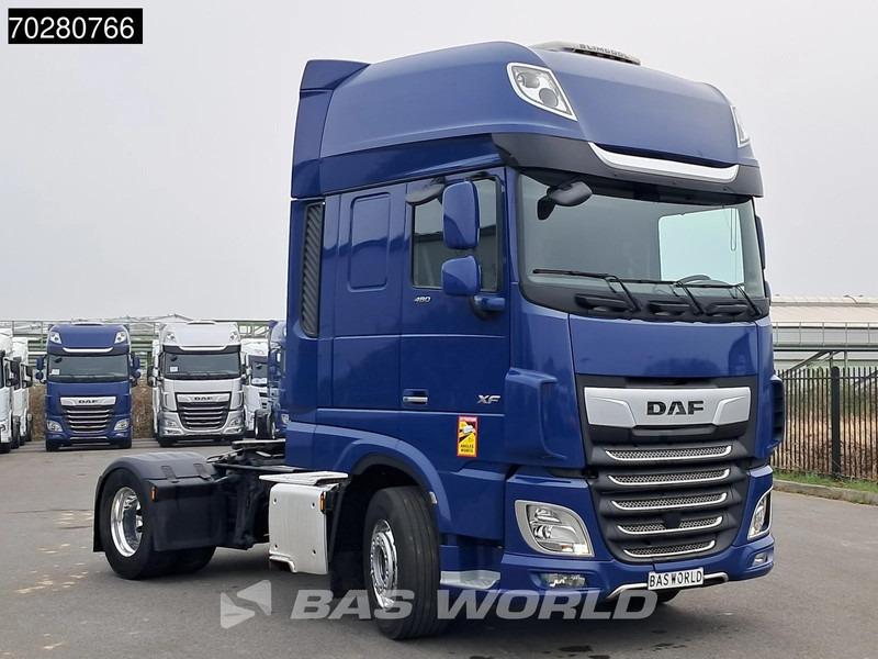 DAF XF 480 4X2 SSC Retarder PTO Standklima Alcoa's Navi ACC LED - Tracteur routier: photos 3 DAF XF 480 4X2 SSC Retarder PTO Standklima Alcoa's Navi ACC LED - Tracteur routier: photos 3