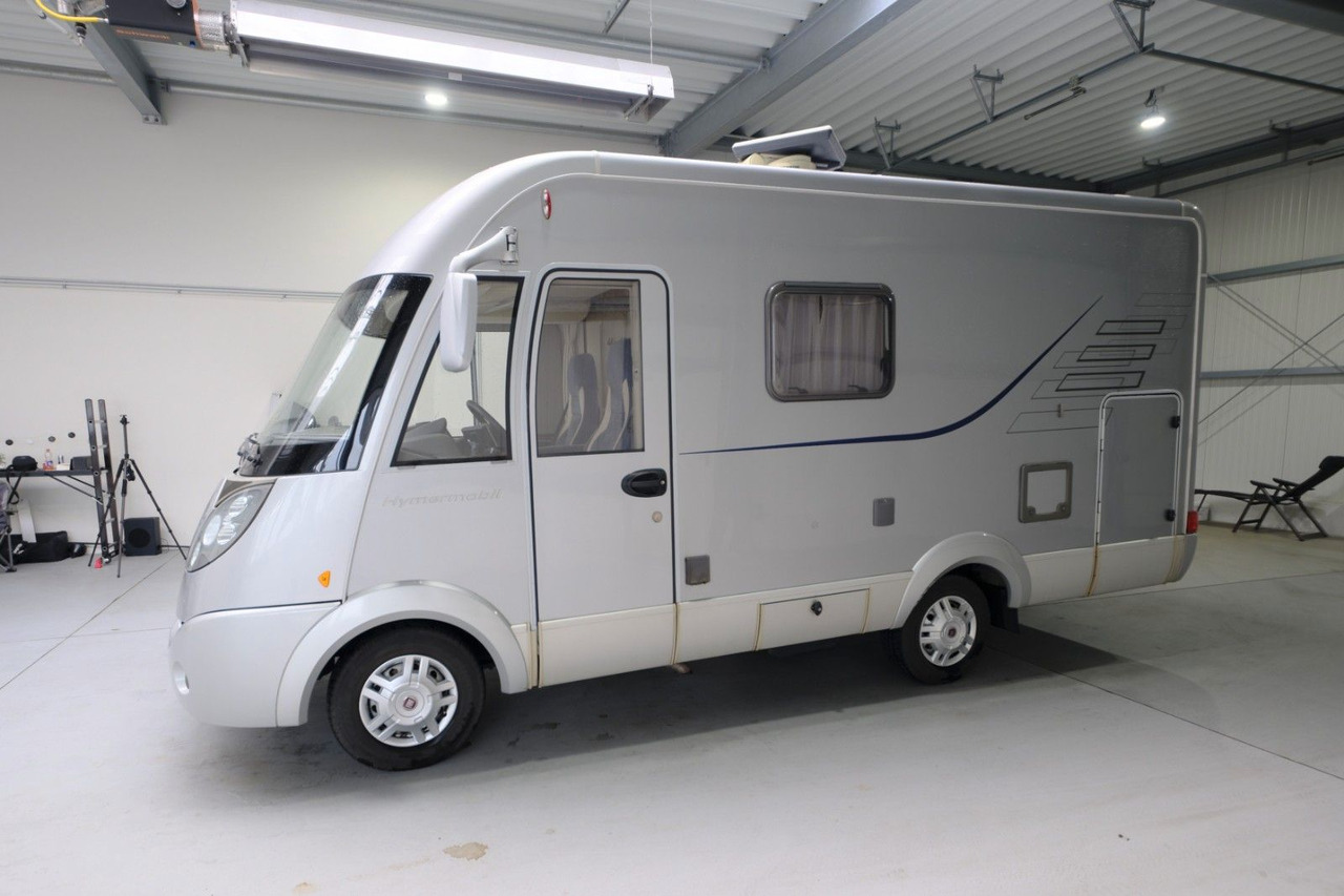 HYMER / ERIBA / HYMERCAR B 504 CL / Hubbett / Festbett / Garage - Camping-car intégral: photos 3 HYMER / ERIBA / HYMERCAR B 504 CL / Hubbett / Festbett / Garage - Camping-car intégral: photos 3
