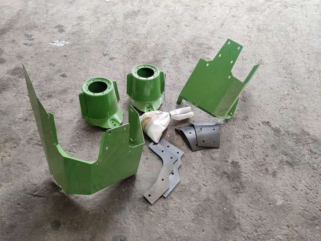 Krone Beipack Schmäleres Schwad zu EC F 28/32 M (14273) - Pièces de rechange pour Faucheuse: photos 1 Krone Beipack Schmäleres Schwad zu EC F 28/32 M (14273) - Pièces de rechange pour Faucheuse: photos 1