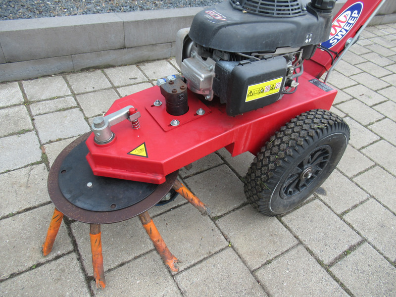 GS Sweep MS 0700R Onkruidborstel HONDA GCV160 - Matériel de jardinage: photos 3 GS Sweep MS 0700R Onkruidborstel HONDA GCV160 - Matériel de jardinage: photos 3