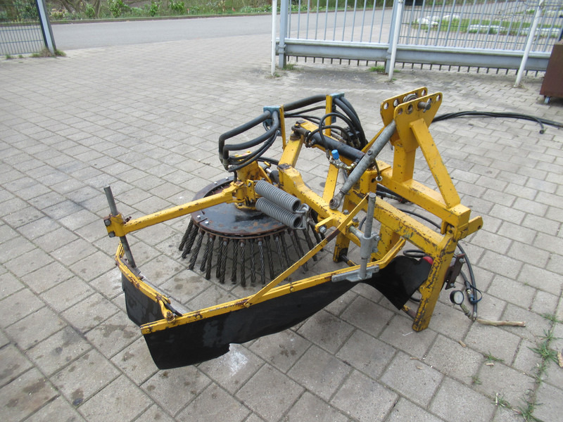 HWH RH-25315 Onkruidborstel Zwaar + HYDRO unit - Balayeuse de voirie: photos 4 HWH RH-25315 Onkruidborstel Zwaar + HYDRO unit - Balayeuse de voirie: photos 4