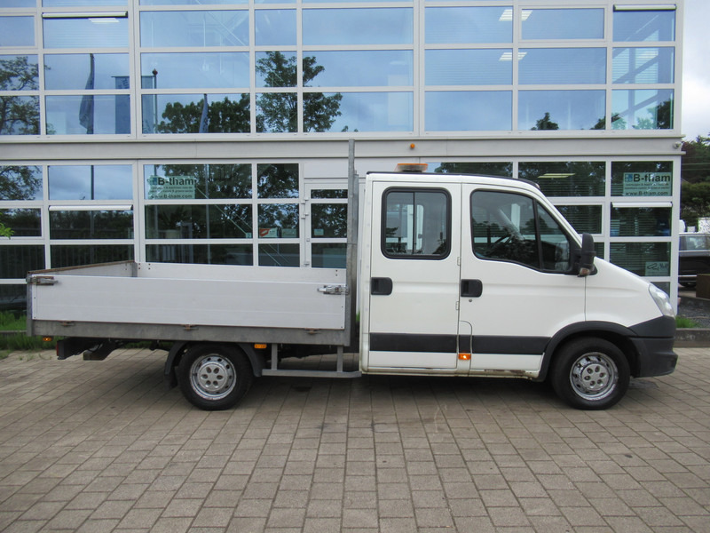Iveco Daily 29L13 2.3HPi 93KW 345 DOKA Dubbelcabine - Utilitaire plateau, Utilitaire double cabine: photos 2 Iveco Daily 29L13 2.3HPi 93KW 345 DOKA Dubbelcabine - Utilitaire plateau, Utilitaire double cabine: photos 2