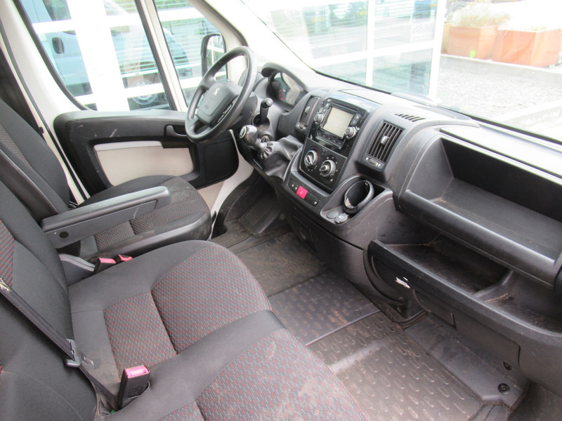 Fourgonnette Peugeot Boxer 330 2.2 HDI 96KW L2H2 XR Airco Klima Flitsers: photos 8