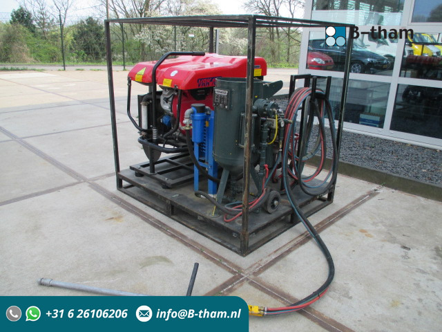 Rotair / Flirok MOBIELE ZAND Straal unit Graffiti Cleaner - Machine de nettoyage: photos 1 Rotair / Flirok MOBIELE ZAND Straal unit Graffiti Cleaner - Machine de nettoyage: photos 1