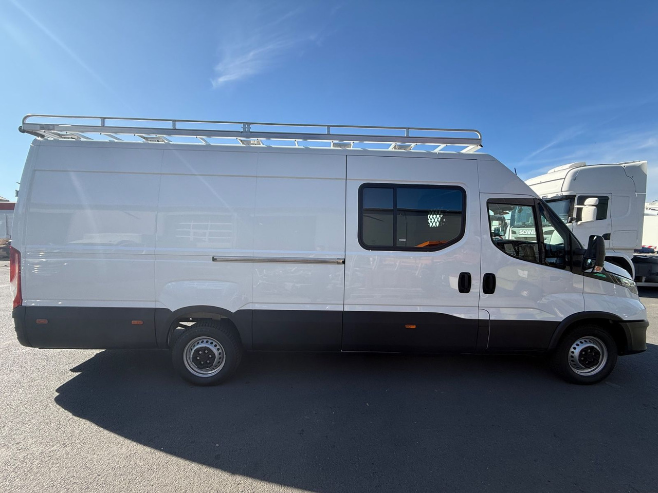 Iveco Daily 35S14 Maxi/CNG/2.700km!/Ahk/LIKE NEW! - Fourgon utilitaire: photos 5 Iveco Daily 35S14 Maxi/CNG/2.700km!/Ahk/LIKE NEW! - Fourgon utilitaire: photos 5