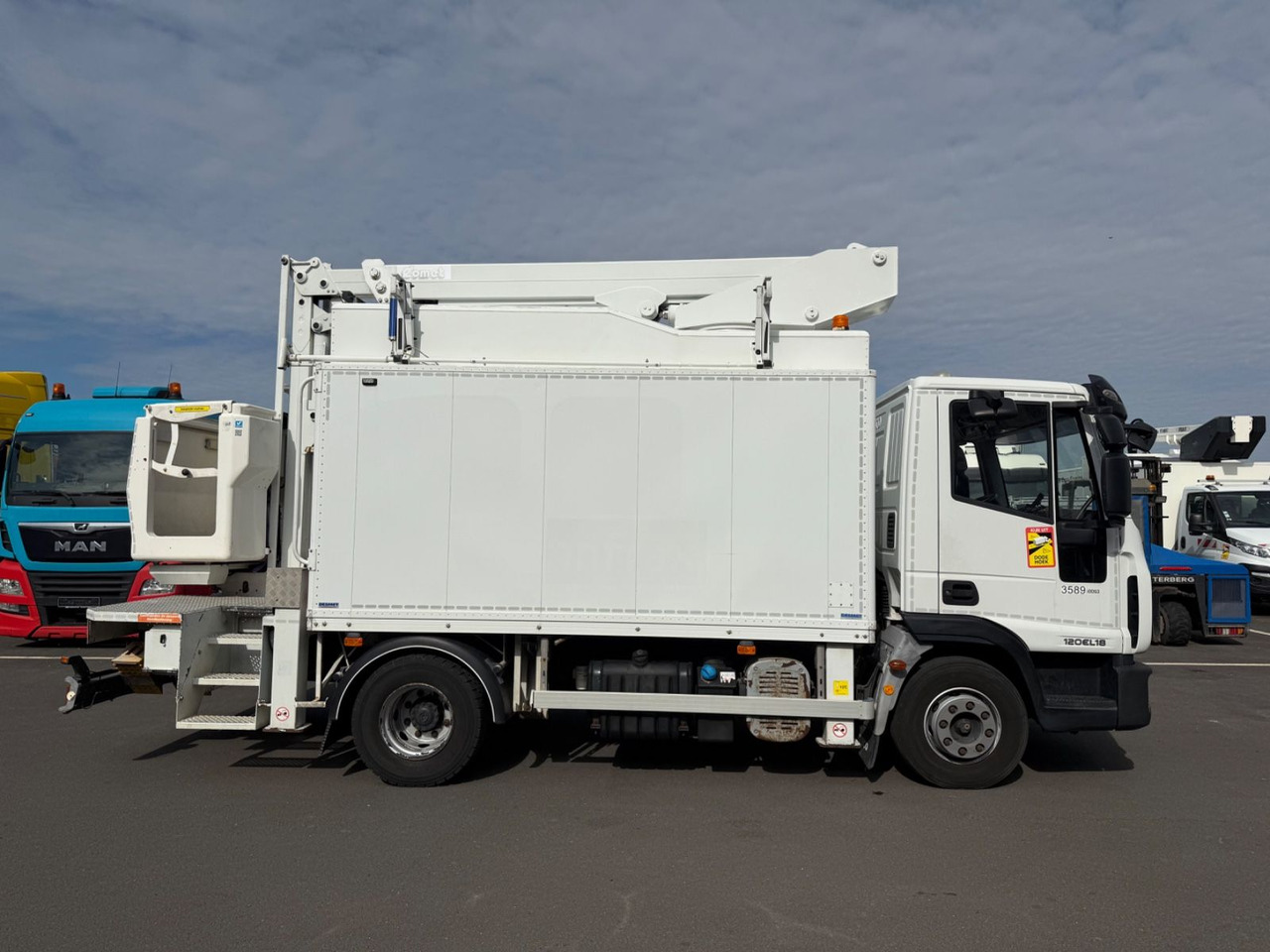 Iveco Eurocargo 120E18 E5/15m/Comet 151TAL - Camion avec nacelle: photos 3 Iveco Eurocargo 120E18 E5/15m/Comet 151TAL - Camion avec nacelle: photos 3