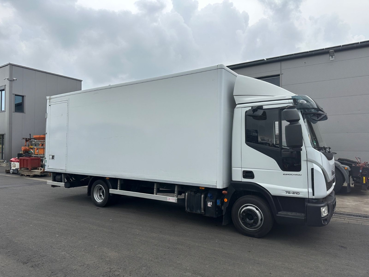Iveco Eurocargo 75E210/Koffer/LBW 1000Kg/Automatik/ - Fourgon grand volume: photos 2 Iveco Eurocargo 75E210/Koffer/LBW 1000Kg/Automatik/ - Fourgon grand volume: photos 2