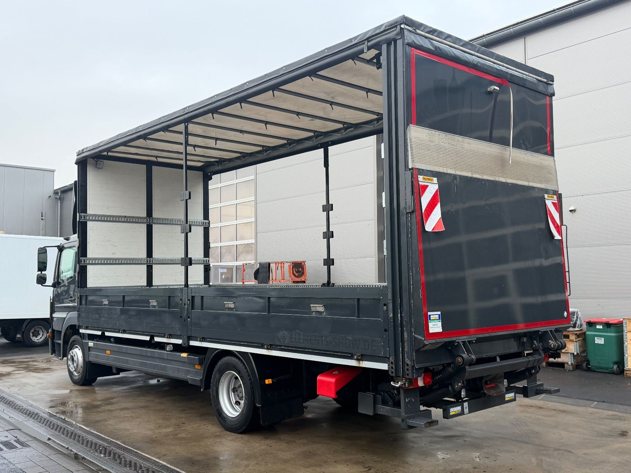 Mercedes-Benz Atego 1530 Pritsche/Plane, Palfinger Lbw, Edscha - Camion à rideaux coulissants: photos 5 Mercedes-Benz Atego 1530 Pritsche/Plane, Palfinger Lbw, Edscha - Camion à rideaux coulissants: photos 5