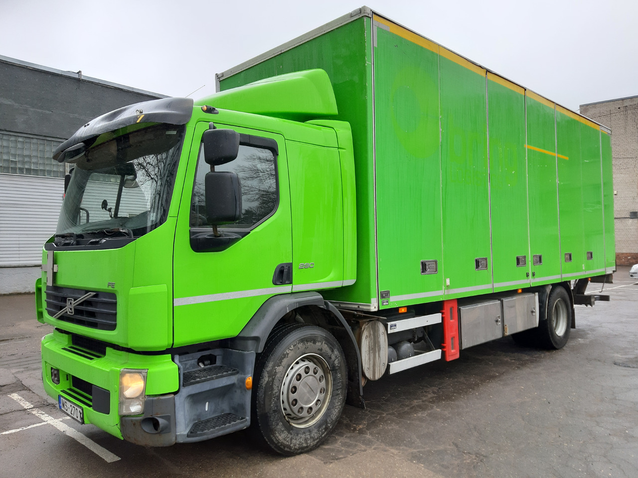 VOLVO FE - Camion fourgon: photos 1 VOLVO FE - Camion fourgon: photos 1