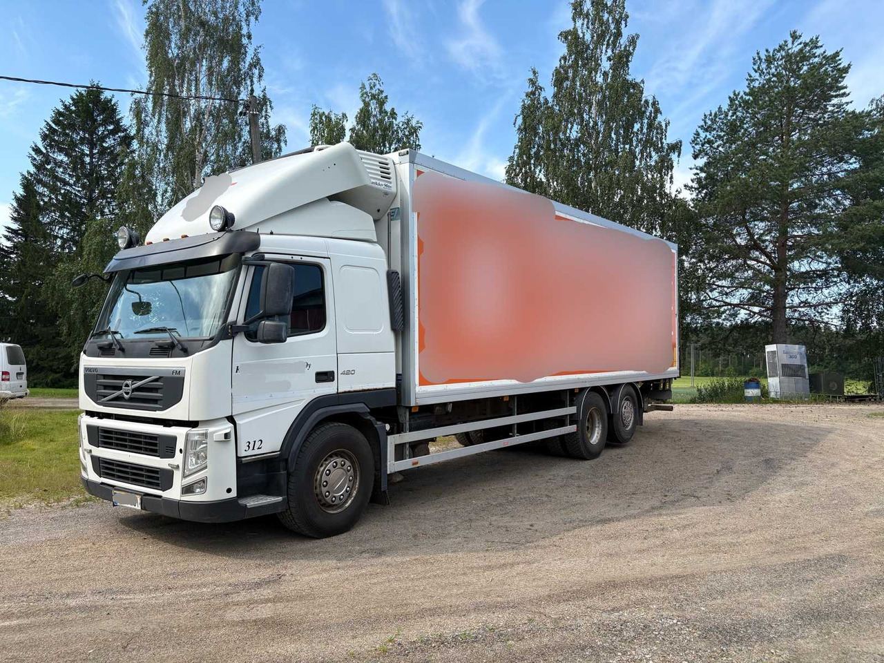 Refrigerated truck Volvo FM-FM 62R B- 6*2/560 + 137 12.8 - Camion frigorifique: photos 2 Refrigerated truck Volvo FM-FM 62R B- 6*2/560 + 137 12.8 - Camion frigorifique: photos 2