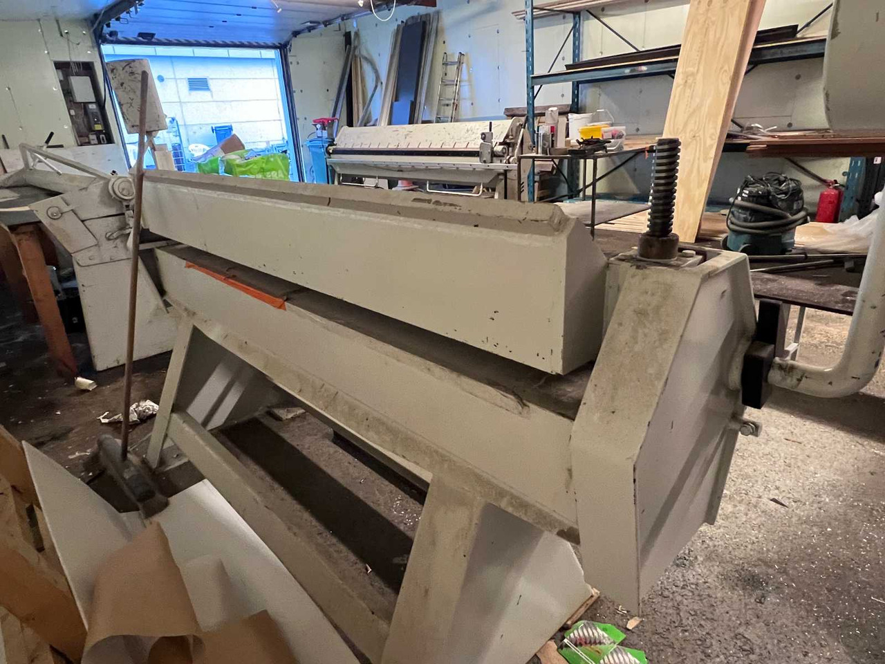Sheet metal bending machine JK-Kone LK 2.0 - 2050 - Machine à métaux: photos 4 Sheet metal bending machine JK-Kone LK 2.0 - 2050 - Machine à métaux: photos 4