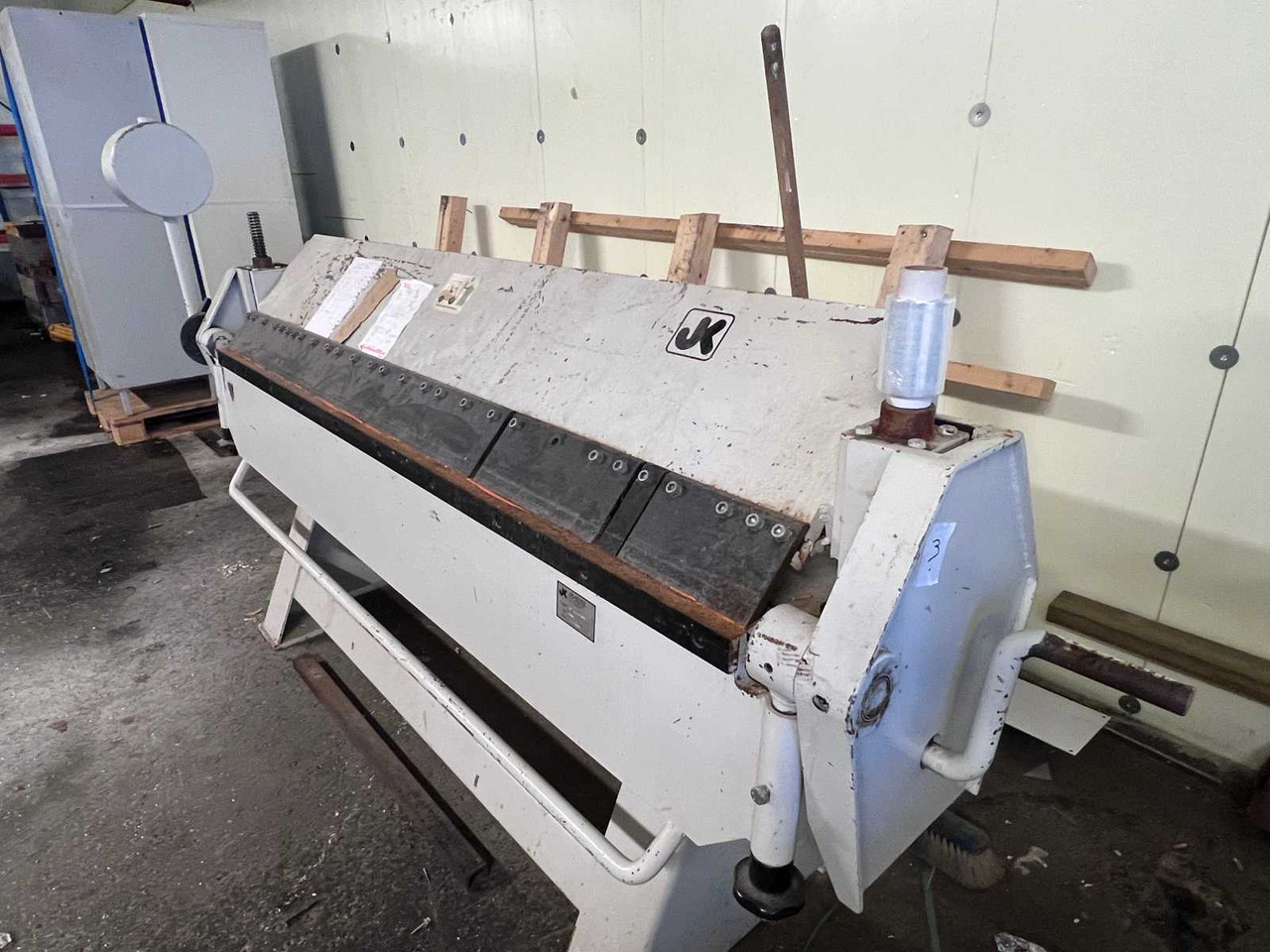 Sheet metal bending machine JK-Kone LK 2.0 - 2050 - Machine à métaux: photos 5 Sheet metal bending machine JK-Kone LK 2.0 - 2050 - Machine à métaux: photos 5