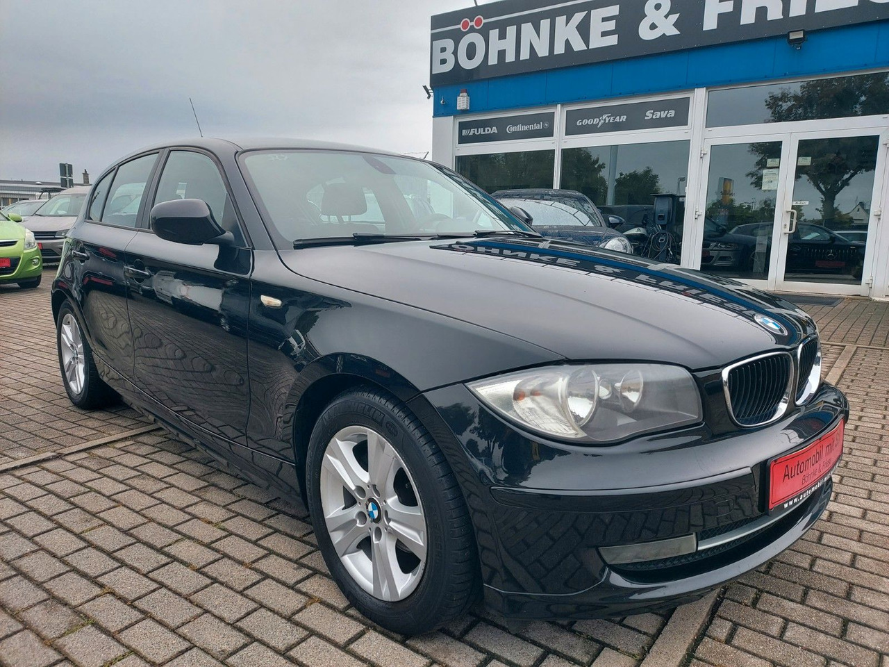 BMW 116 Baureihe 1 Lim. 116d Klima Sitzheizung - Berline: photos 1 BMW 116 Baureihe 1 Lim. 116d Klima Sitzheizung - Berline: photos 1
