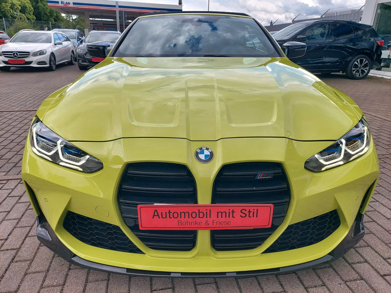 BMW M4 Cabrio G83 xDrive Competition M-Sport H&K - Cabriolet: photos 4 BMW M4 Cabrio G83 xDrive Competition M-Sport H&K - Cabriolet: photos 4