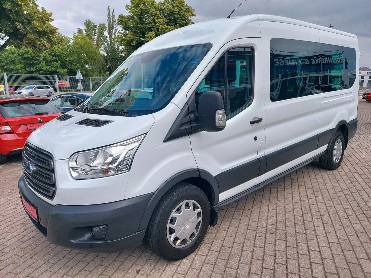 Ford Transit Kombi 350 L3 hoch Trend Rollstuhl Lift - Transport de personnes: photos 2 Ford Transit Kombi 350 L3 hoch Trend Rollstuhl Lift - Transport de personnes: photos 2