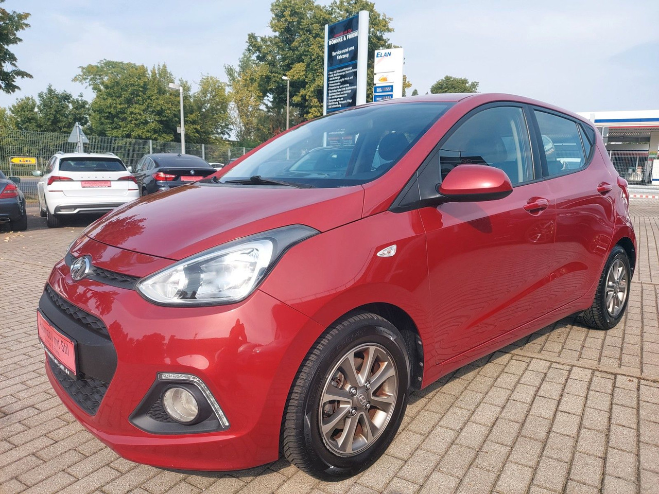 Hyundai i10 Intro Edition Klima Sitzeizung Bluetooth - Voiture: photos 3 Hyundai i10 Intro Edition Klima Sitzeizung Bluetooth - Voiture: photos 3
