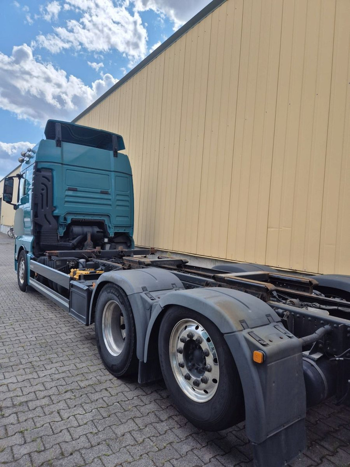 MAN TGX 26.460 Krone Wechsel - Brücke Lift / Luft - Châssis cabine: photos 4 MAN TGX 26.460 Krone Wechsel - Brücke Lift / Luft - Châssis cabine: photos 4