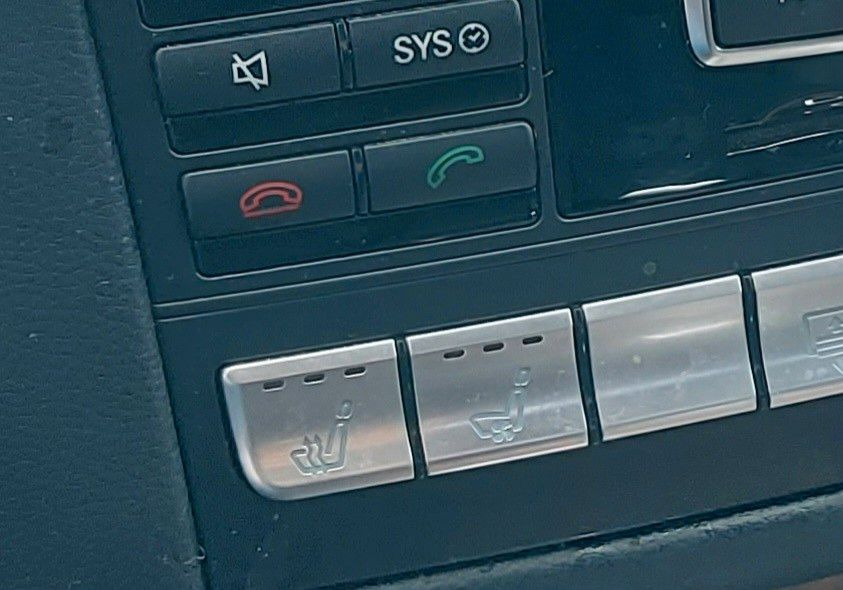 Mercedes-Benz CLS 350 CDI BE Xenon Leder Navi Sitzbelüftung - Berline: photos 4 Mercedes-Benz CLS 350 CDI BE Xenon Leder Navi Sitzbelüftung - Berline: photos 4