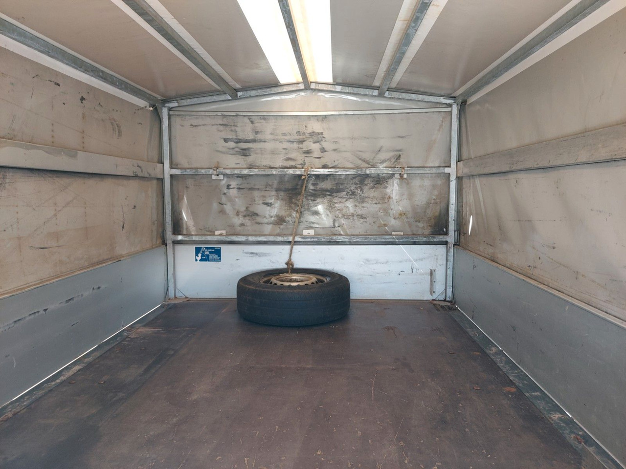 Mercedes-Benz Sprinter II Pritsche/DoKa 316 CDI 4X4 KLIMA - Utilitaire rideaux coulissants (PLSC), Utilitaire double cabine: photos 2 Mercedes-Benz Sprinter II Pritsche/DoKa 316 CDI 4X4 KLIMA - Utilitaire rideaux coulissants (PLSC), Utilitaire double cabine: photos 2