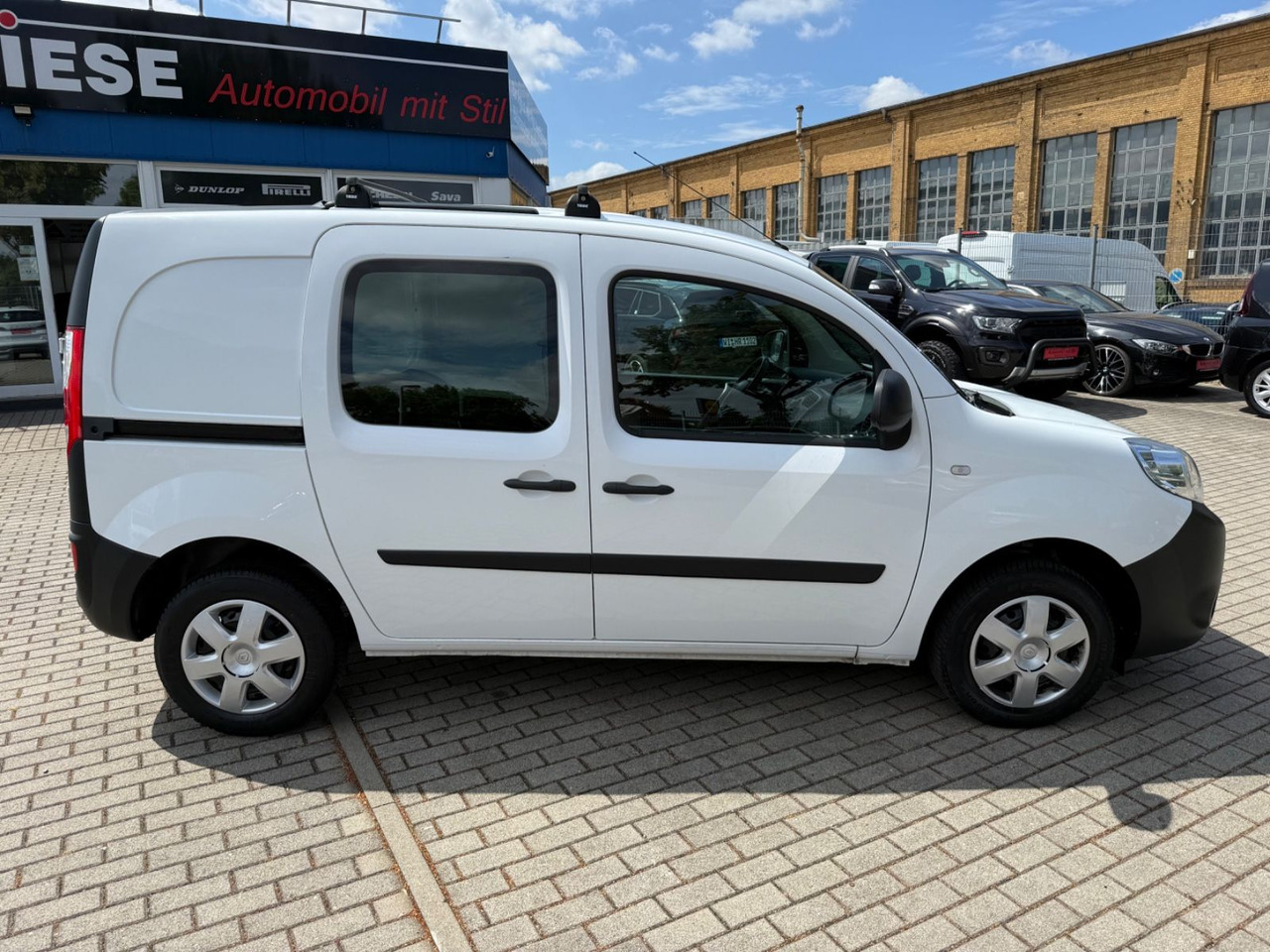 Renault Kangoo Rapid Extra Klima AHK DACHTRÄGER WORKER - Voiture: photos 3 Renault Kangoo Rapid Extra Klima AHK DACHTRÄGER WORKER - Voiture: photos 3