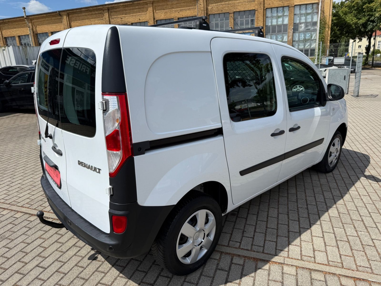 Renault Kangoo Rapid Extra Klima AHK DACHTRÄGER WORKER - Voiture: photos 4 Renault Kangoo Rapid Extra Klima AHK DACHTRÄGER WORKER - Voiture: photos 4