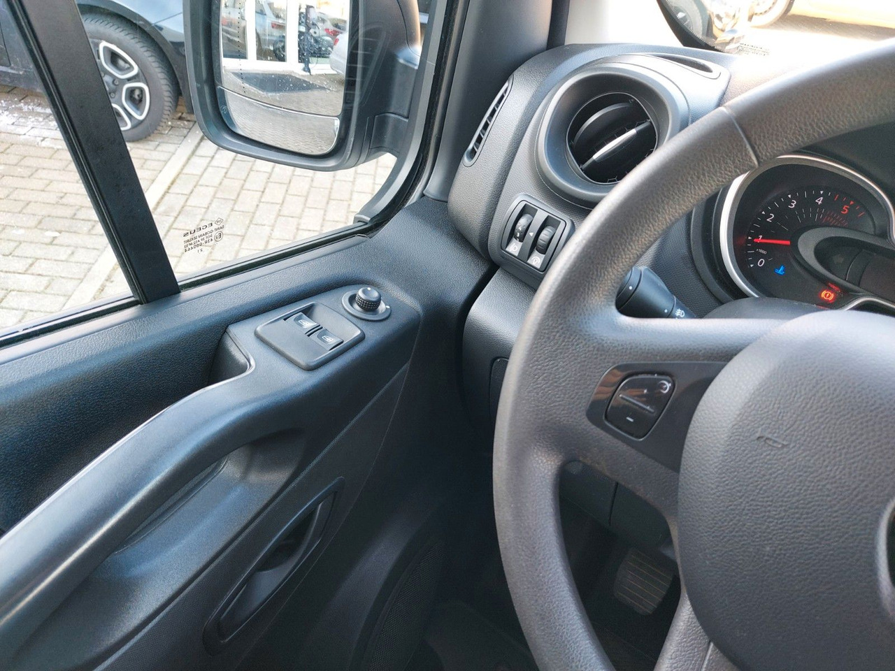 Minibus, Transport de personnes Renault Trafic Kasten L1H1 2,8t Komfort Klima Navi Tempo Renault Trafic Kasten L1H1 2,8t Komfort Klima Navi Tempo: photos 14