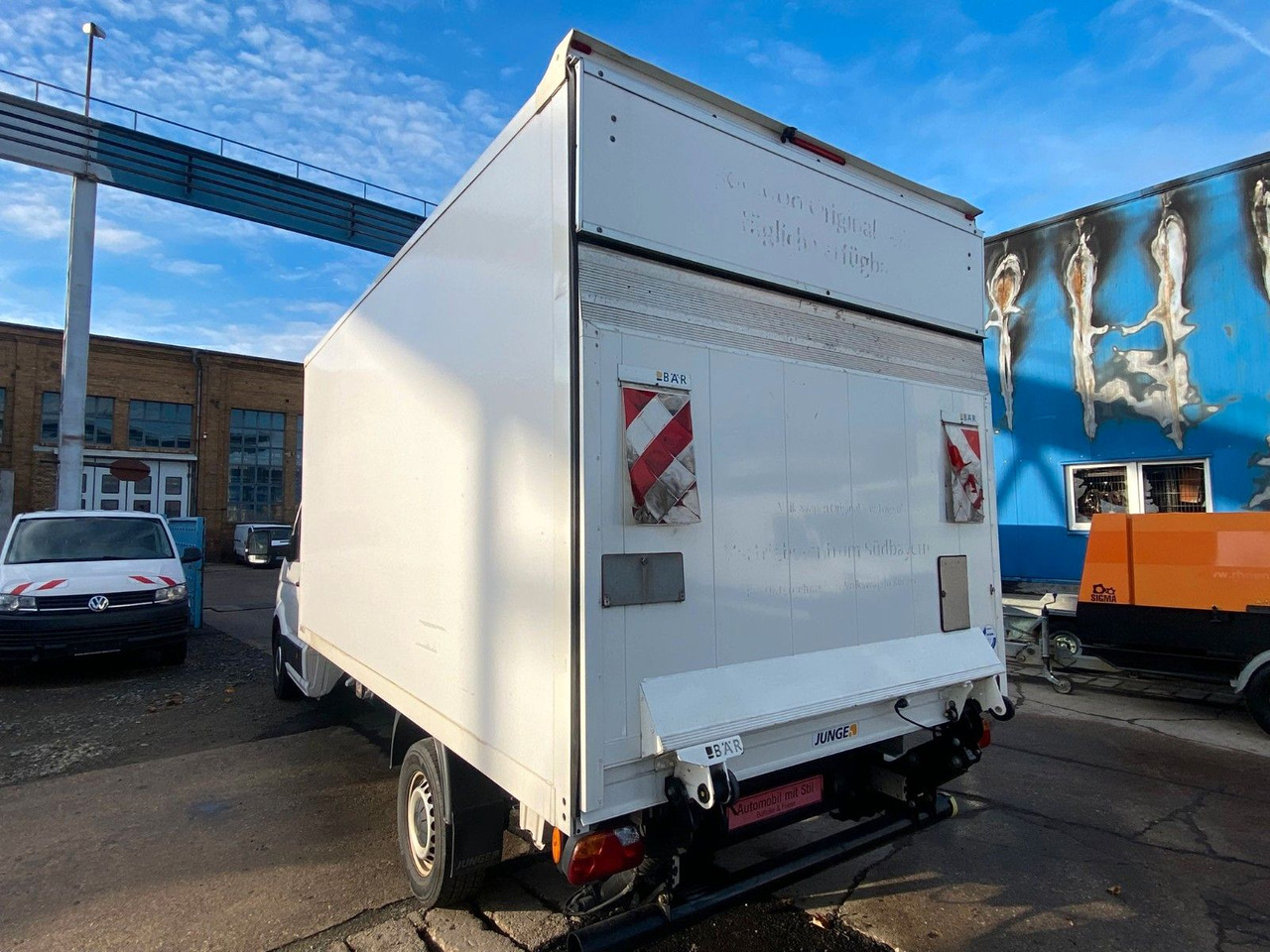 Volkswagen Crafter Pritsche Koffer 35 lang Bär LBW 750 - Fourgon grand volume: photos 5 Volkswagen Crafter Pritsche Koffer 35 lang Bär LBW 750 - Fourgon grand volume: photos 5