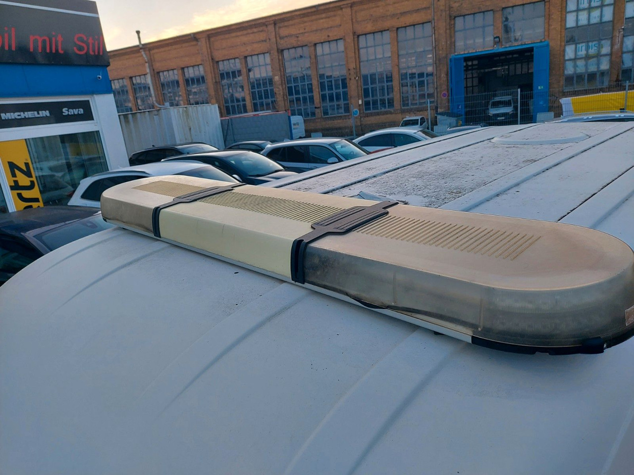 Volkswagen T5 Transporter Kasten 4x4 Kombi hoch Standheiz - Transport de personnes: photos 3 Volkswagen T5 Transporter Kasten 4x4 Kombi hoch Standheiz - Transport de personnes: photos 3