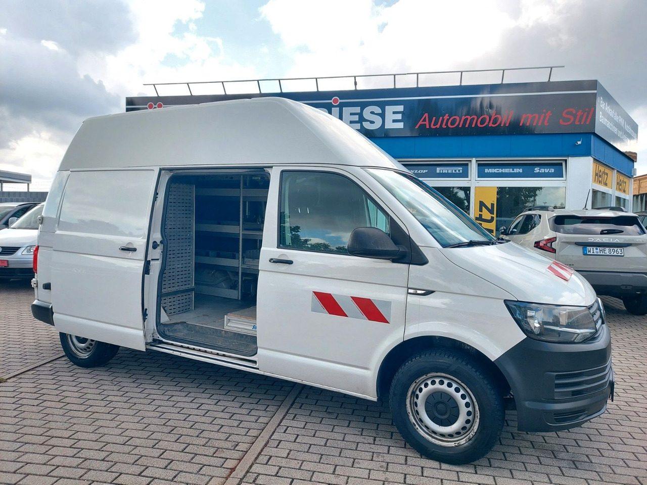 Volkswagen T6 Transporter Kasten Hochdach Lang KLIMA AHK - Transport de personnes: photos 1 Volkswagen T6 Transporter Kasten Hochdach Lang KLIMA AHK - Transport de personnes: photos 1