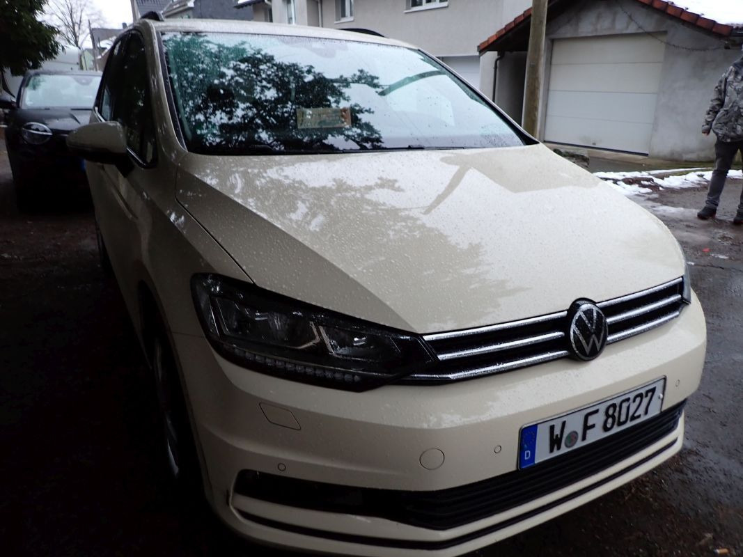 Volkswagen Touran 2.0 TDI SCR DSG Comfortline TAXI LED NAVI - Transport de personnes: photos 2 Volkswagen Touran 2.0 TDI SCR DSG Comfortline TAXI LED NAVI - Transport de personnes: photos 2