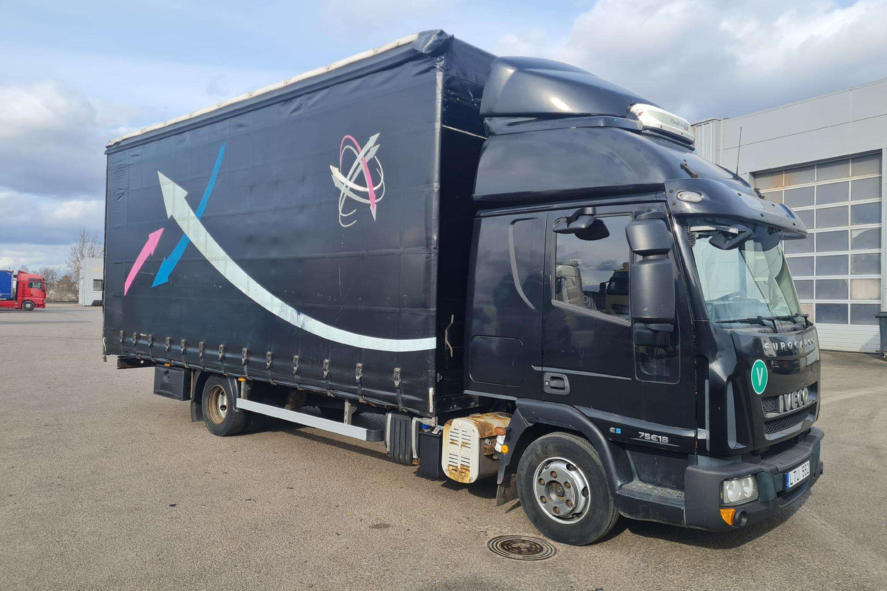 Iveco ML75E18 - Camion à rideaux coulissants: photos 1 Iveco ML75E18 - Camion à rideaux coulissants: photos 1
