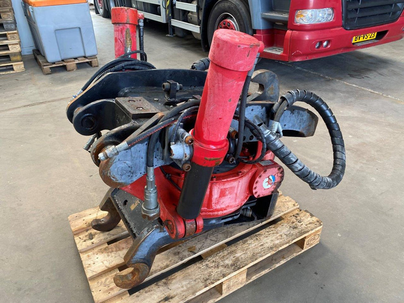 INDEXATOR RT80 - Attache rapide: photos 3 INDEXATOR RT80 - Attache rapide: photos 3