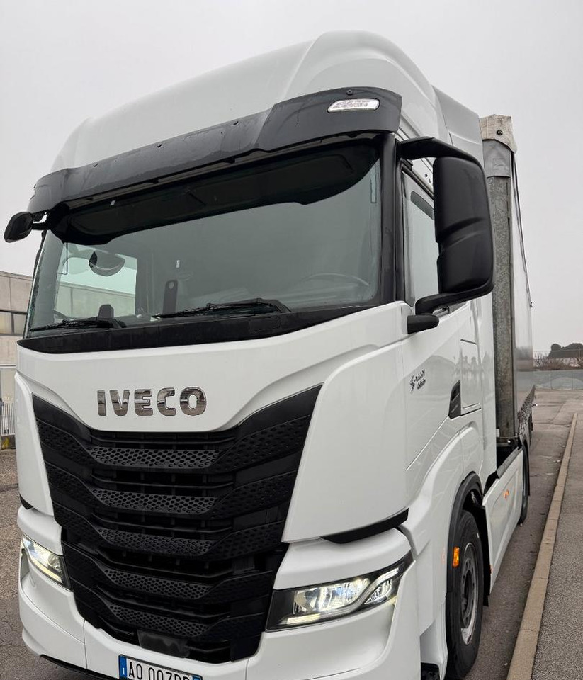 Stralis - Tracteur routier: photos 2 Stralis - Tracteur routier: photos 2