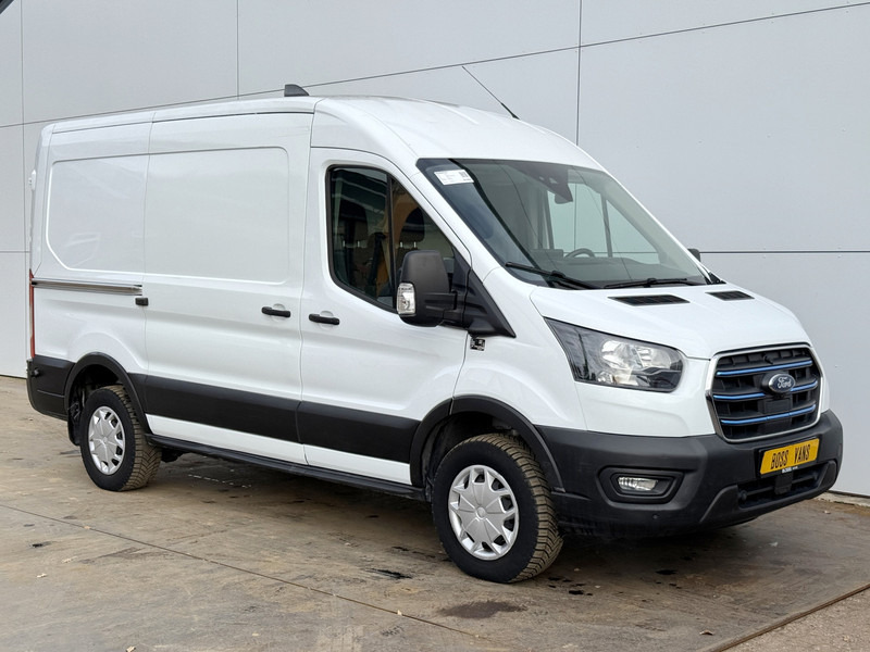 Ford E-Transit 390 75kWh 184PK Elektrisch 75kWh 334km WLTP BEV Snelladen L2H2 Climate Control Tacho Carplay Camera Stoelverwarming Parkeersensoren voor achter - Fourgon utilitaire, Utilitaire électrique: photos 4 Ford E-Transit 390 75kWh 184PK Elektrisch 75kWh 334km WLTP BEV Snelladen L2H2 Climate Control Tacho Carplay Camera Stoelverwarming Parkeersensoren voor achter - Fourgon utilitaire, Utilitaire électrique: photos 4