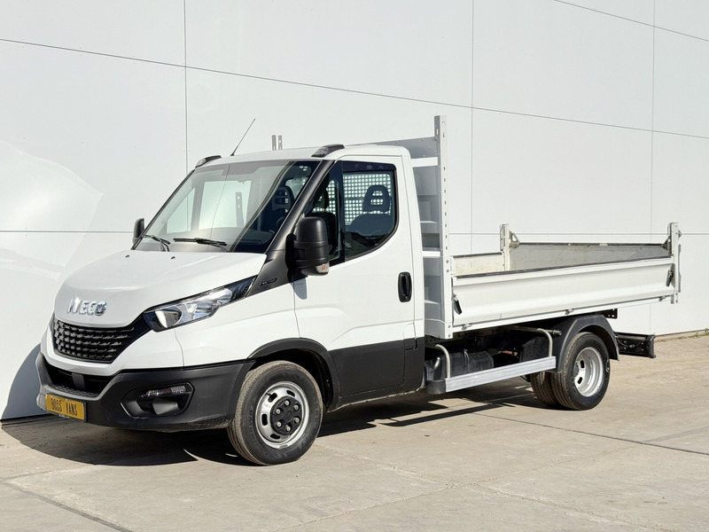 Iveco Daily 35C14 Kipper Dubbellucht Trekhaak Airco Cruise Control Lucht Geveerde Stoel - Utilitaire benne: photos 2 Iveco Daily 35C14 Kipper Dubbellucht Trekhaak Airco Cruise Control Lucht Geveerde Stoel - Utilitaire benne: photos 2