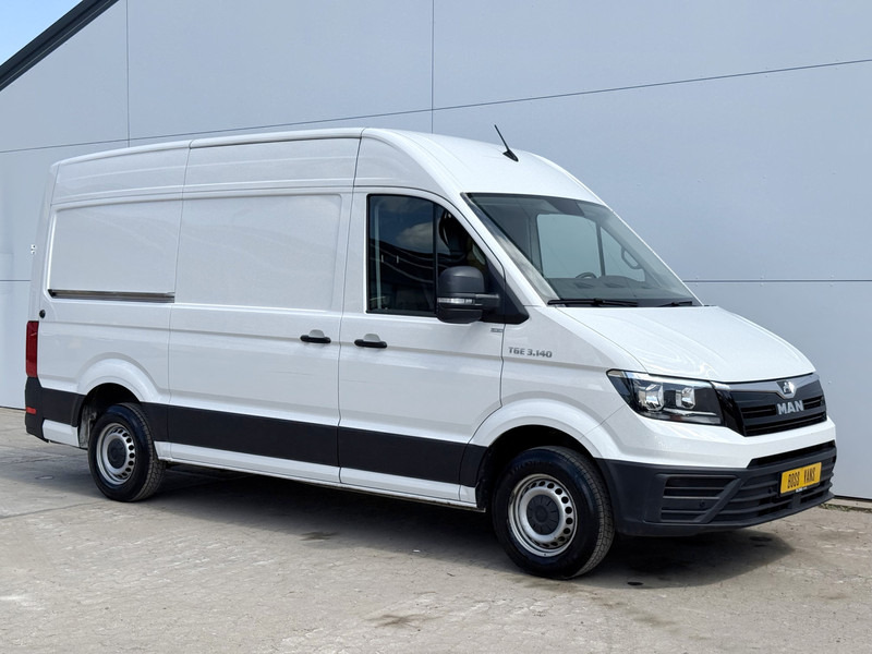 MAN TGE 3.140 2.0 TDI L3H3 Automaat Airco Cruise Control Camera Apple Carplay Parkeersensoren voor achter - Fourgon utilitaire: photos 4 MAN TGE 3.140 2.0 TDI L3H3 Automaat Airco Cruise Control Camera Apple Carplay Parkeersensoren voor achter - Fourgon utilitaire: photos 4