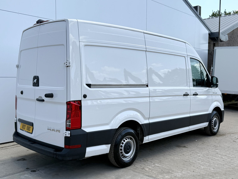 MAN TGE 3.140 2.0 TDI L3H3 Automaat Airco Cruise Control Camera Apple Carplay Parkeersensoren voor achter - Fourgon utilitaire: photos 3 MAN TGE 3.140 2.0 TDI L3H3 Automaat Airco Cruise Control Camera Apple Carplay Parkeersensoren voor achter - Fourgon utilitaire: photos 3