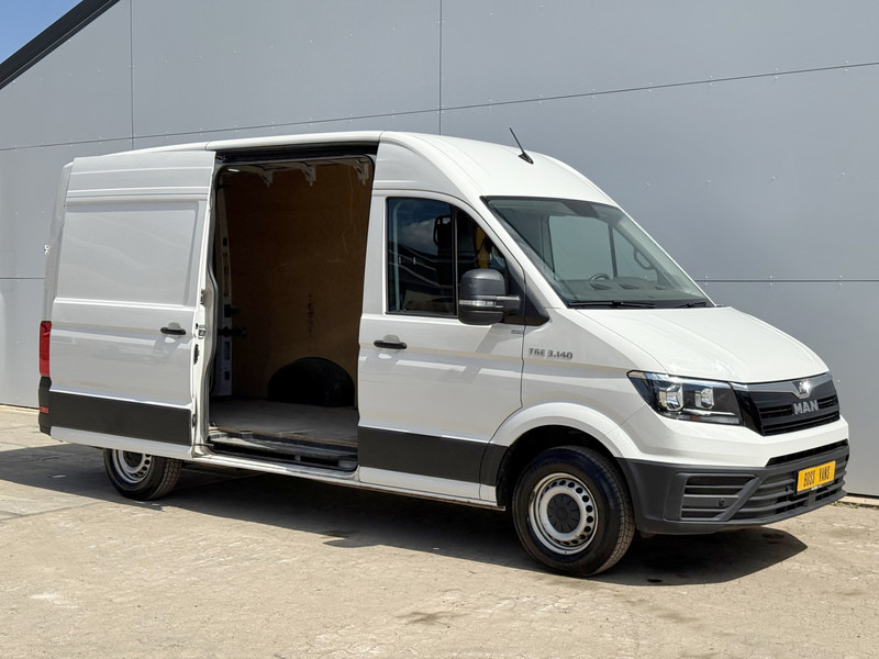 MAN TGE 3.140 2.0 TDI L3H3 Automaat Airco Cruise Control Camera Apple Carplay Parkeersensoren voor achter - Fourgon utilitaire: photos 5 MAN TGE 3.140 2.0 TDI L3H3 Automaat Airco Cruise Control Camera Apple Carplay Parkeersensoren voor achter - Fourgon utilitaire: photos 5