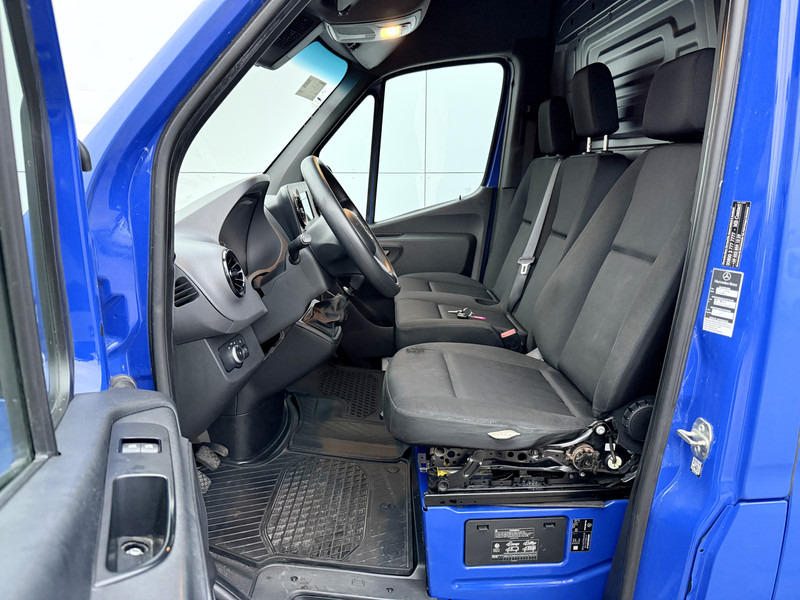 Fourgon utilitaire Mercedes-Benz Sprinter 311 2.2 CDI L2H2 Climate Control Carplay ESP Parkeersensoren achter: photos 7 Fourgon utilitaire Mercedes-Benz Sprinter 311 2.2 CDI L2H2 Climate Control Carplay ESP Parkeersensoren achter: photos 7