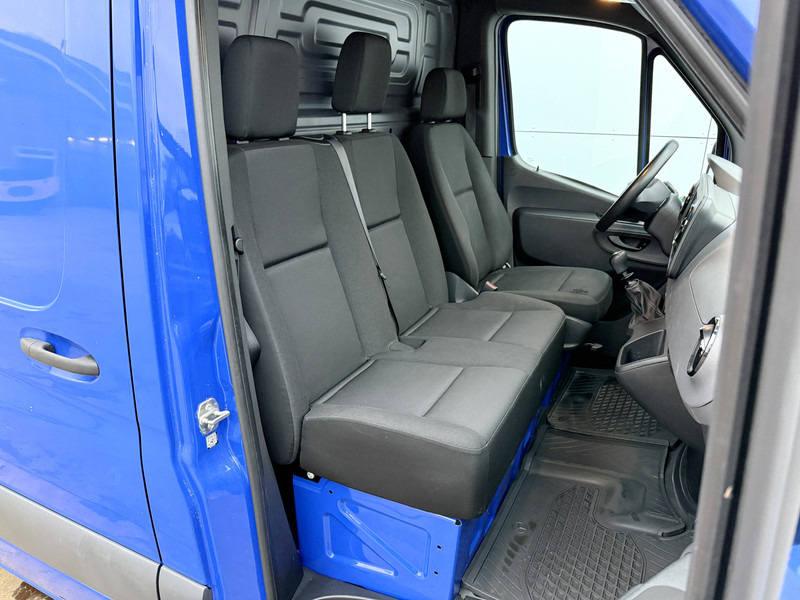 Fourgon utilitaire Mercedes-Benz Sprinter 311 2.2 CDI L2H2 Climate Control Carplay ESP Parkeersensoren achter: photos 8 Fourgon utilitaire Mercedes-Benz Sprinter 311 2.2 CDI L2H2 Climate Control Carplay ESP Parkeersensoren achter: photos 8