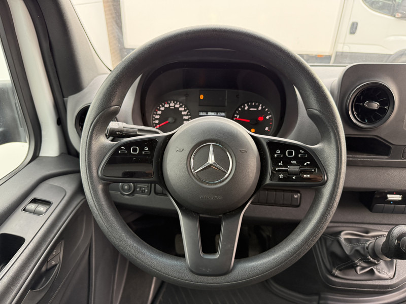 Fourgon grand volume Mercedes-Benz Sprinter 417 1.9 CDI Laadklep 1000kg Dubbellucht Climate Control Carplay: photos 16