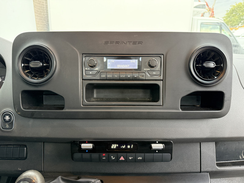 Utilitaire benne Mercedes-Benz Sprinter 514 2.2 CDI Kipper Dubbellucht 3.5t Trekhaak Climate Control Cruise Control Benne Tipper: photos 17 Utilitaire benne Mercedes-Benz Sprinter 514 2.2 CDI Kipper Dubbellucht 3.5t Trekhaak Climate Control Cruise Control Benne Tipper: photos 17