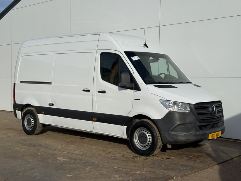 Mercedes-Benz eSprinter 312 L2H2 100% Elektrisch 55kWh 168km WLTP 80kw Snelladen Climate Control Camera Stoelverwarming - Fourgon utilitaire, Utilitaire électrique: photos 4 Mercedes-Benz eSprinter 312 L2H2 100% Elektrisch 55kWh 168km WLTP 80kw Snelladen Climate Control Camera Stoelverwarming - Fourgon utilitaire, Utilitaire électrique: photos 4
