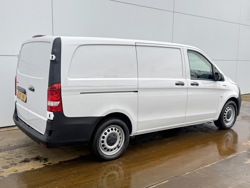 Mercedes-Benz eVito 112 Elektrisch 66kWh 280km WLTP Snelladen Climate Control Camera Parkeersensoren voor achter Stoelverwarming - Fourgonnette, Utilitaire électrique: photos 3 Mercedes-Benz eVito 112 Elektrisch 66kWh 280km WLTP Snelladen Climate Control Camera Parkeersensoren voor achter Stoelverwarming - Fourgonnette, Utilitaire électrique: photos 3