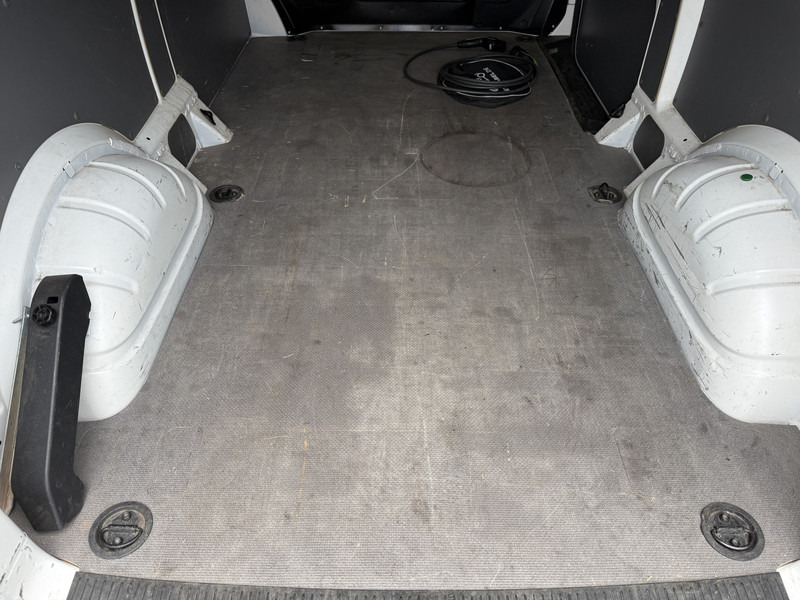 Fourgonnette, Utilitaire électrique Volkswagen E-Transporter 113PK 138KM WLTP 37,3kWh 100% Elektrisch ABT E-transporter 3 Stoelen Airco Parkeersensoren voor achter Laadkabel: photos 13