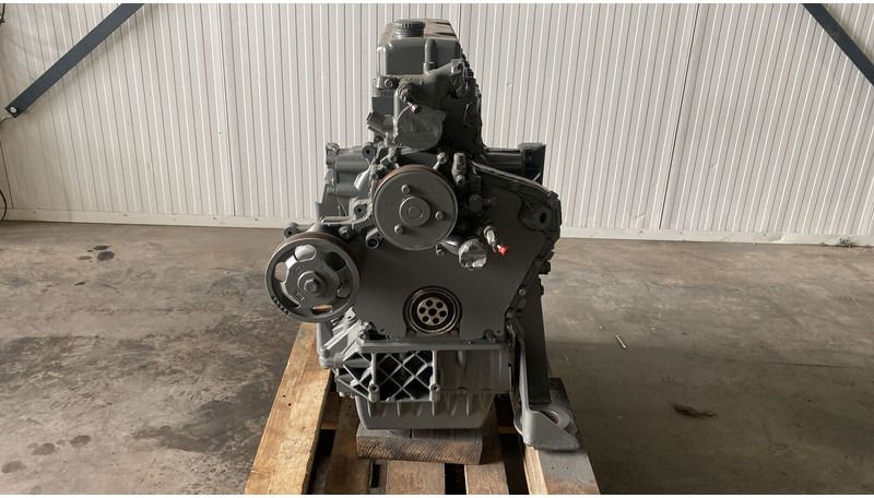 Liebherr D834 A7 - Moteur: photos 5 Liebherr D834 A7 - Moteur: photos 5