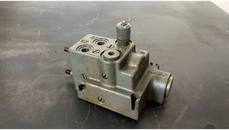 Liebherr LR1 - LS (D) - Pièces de rechange: photos 1 Liebherr LR1 - LS (D) - Pièces de rechange: photos 1