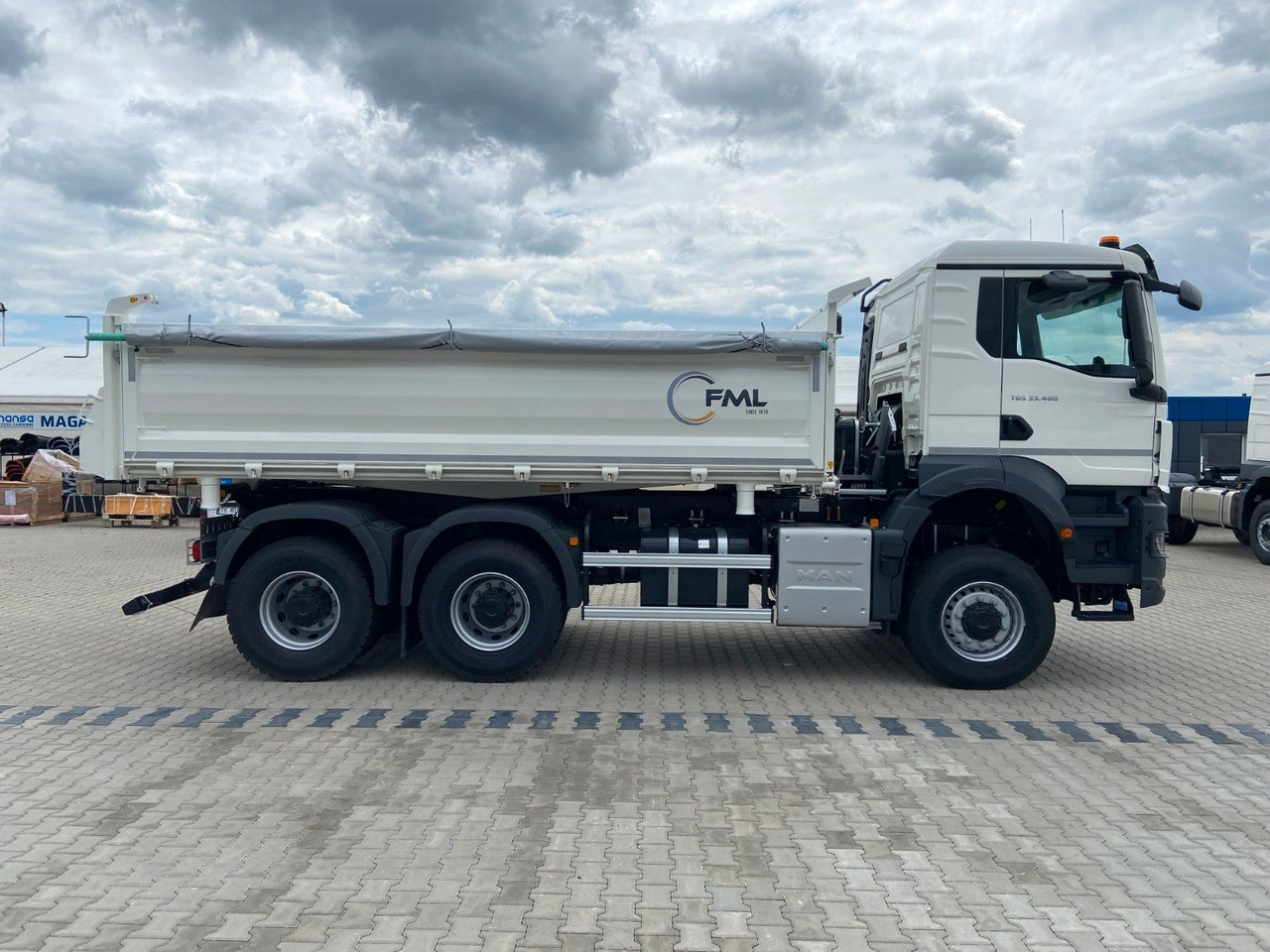 MAN TGS 33.480 6X6 FML Dreiseitenkipper - Camion benne: photos 3 MAN TGS 33.480 6X6 FML Dreiseitenkipper - Camion benne: photos 3