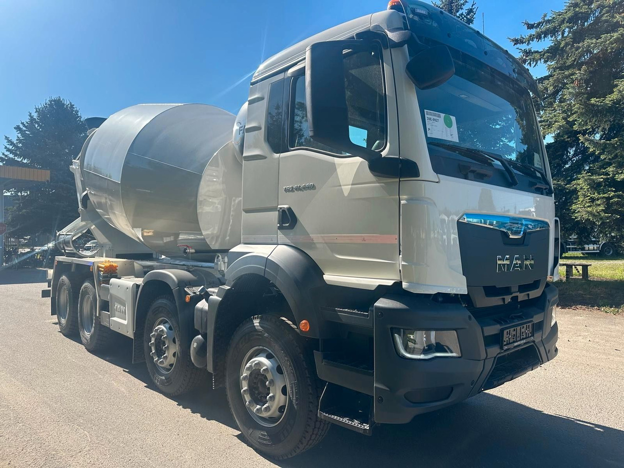 MAN TGS 41.400 8x4 EURO 2 FML 13M3 - Camion malaxeur: photos 1 MAN TGS 41.400 8x4 EURO 2 FML 13M3 - Camion malaxeur: photos 1